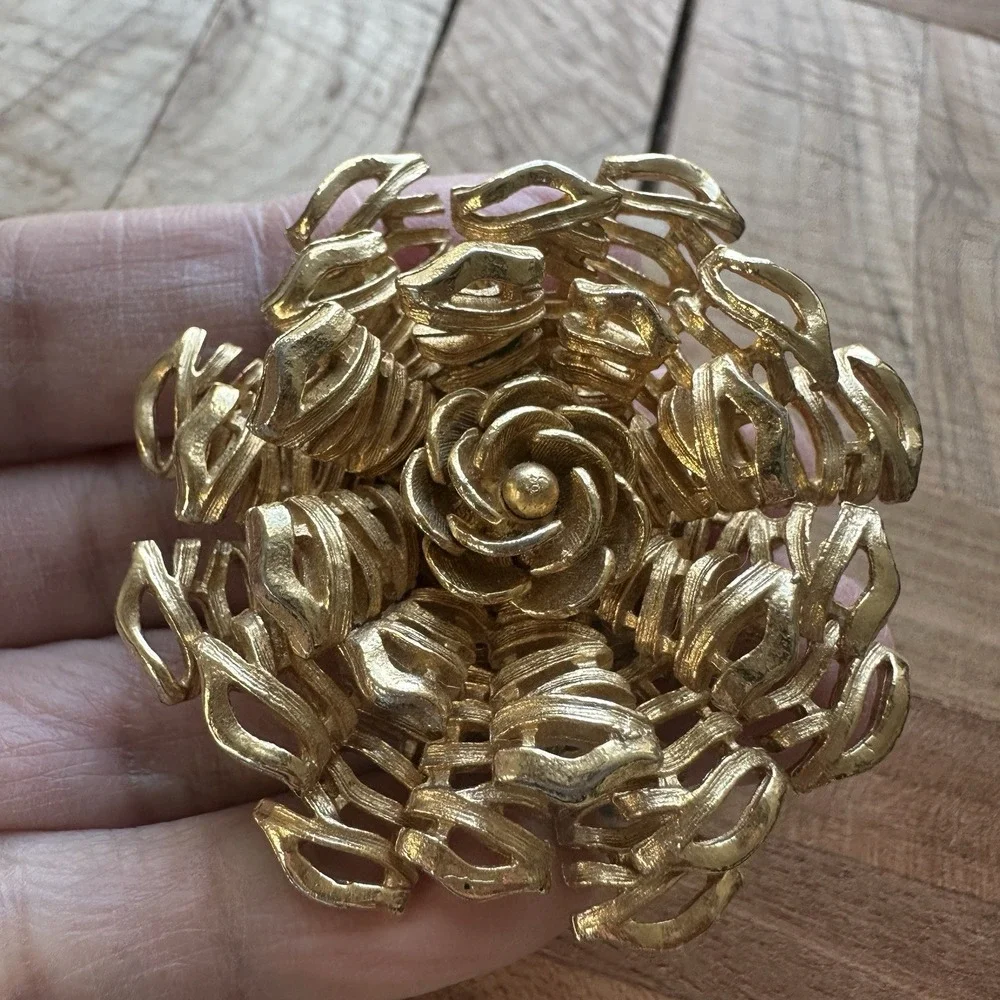 Vintage 1940s-50s Corocraft Flower Brooch Pin 2 Inch Openwork Gold Plated Signed